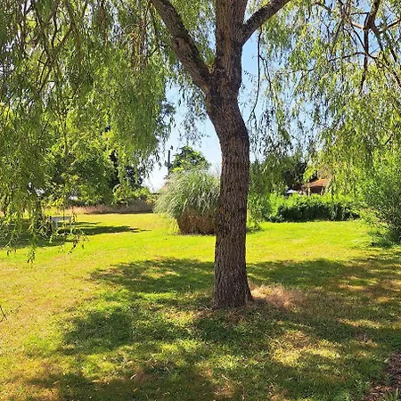 ベッド・アンド・ブレックファスト Chez Nous Brigueuil-le-Chantre